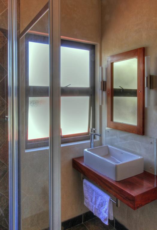 Hartmann Suites Serviced Self-Catering Apartments Windhoek Extérieur photo