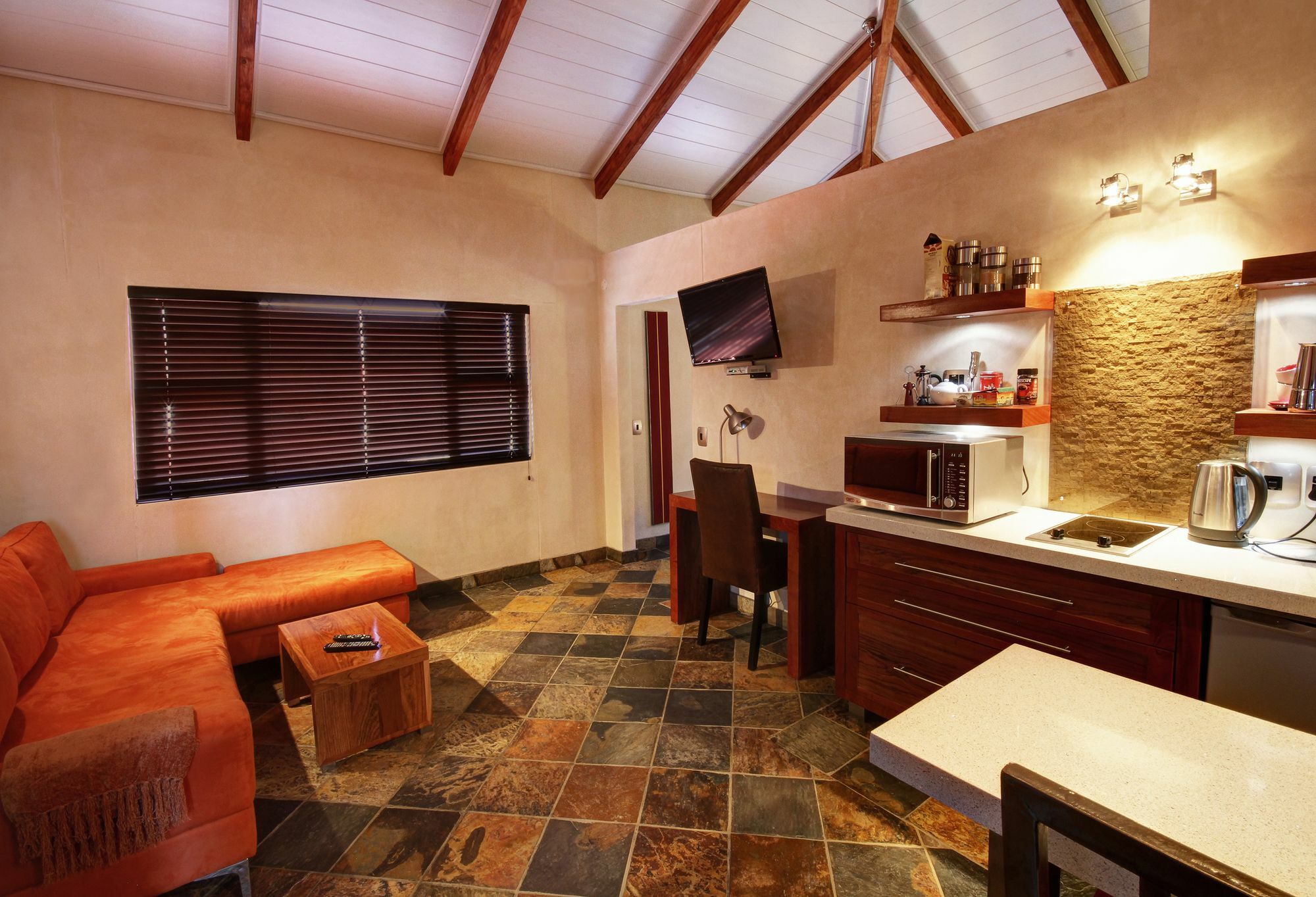 Hartmann Suites Serviced Self-Catering Apartments Windhoek Extérieur photo